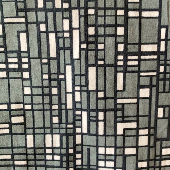 Alfani Mens Gray/White Pattern Button Down Shirt - Slim Fit Size M - Brand New - Picture 3 of 3